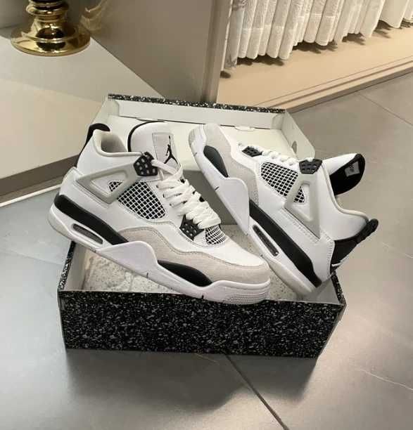 Buty sportowe "Jordan_4_Retro_Military_Black R.39