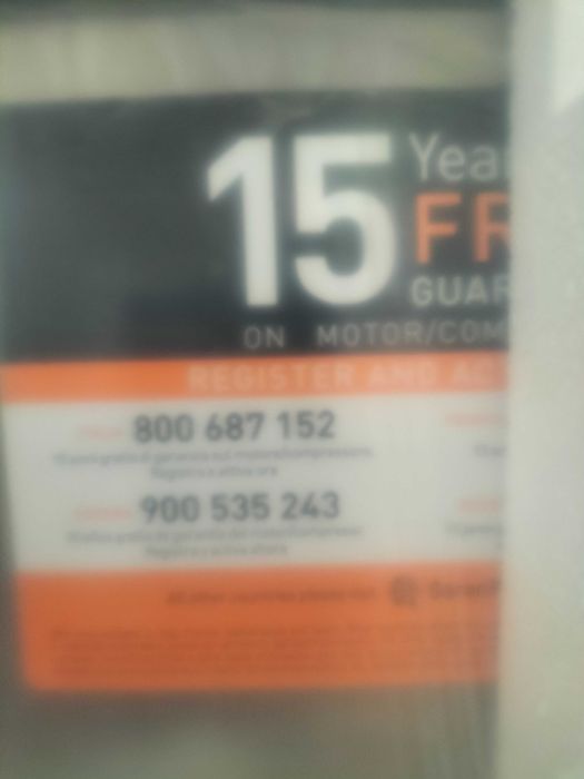 Frigorífico Marca ARISTON, sem garantia