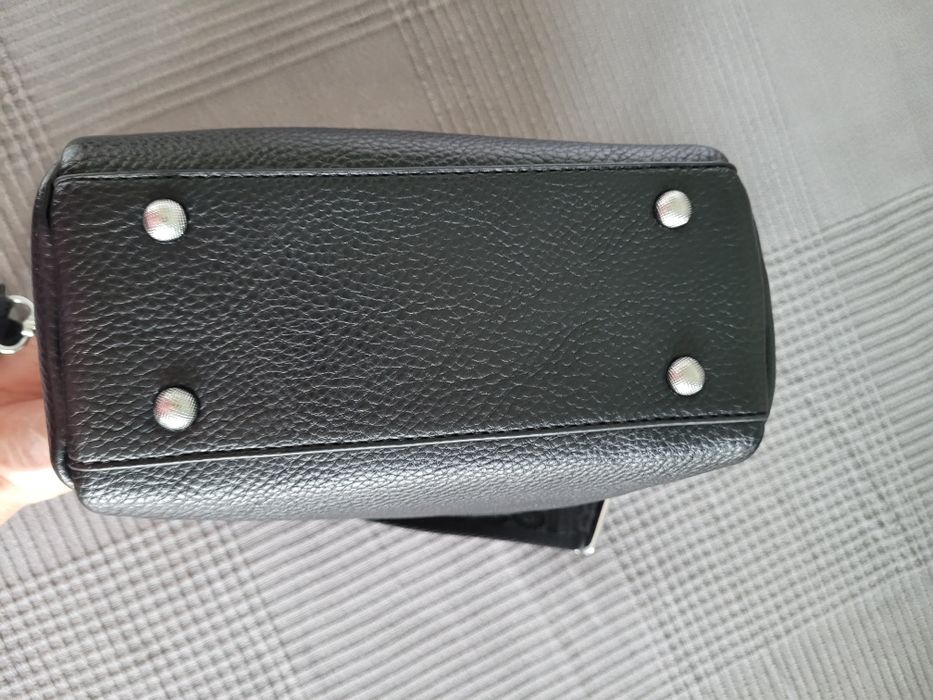 Czarna torebka damska