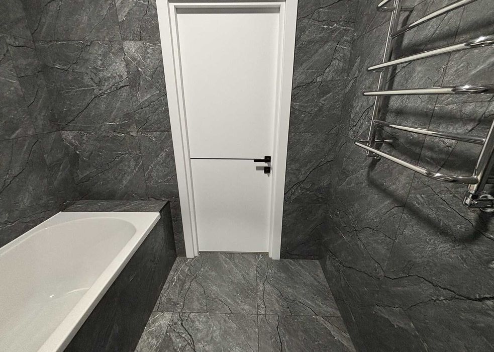 Двокімнатна квартира на Озерній, велика площа 80м.кв.