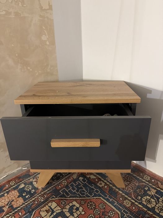 Szafka nocna drewniana