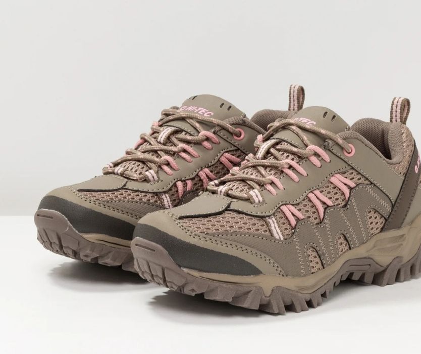 Кросівки Hi-tech  42 розмір