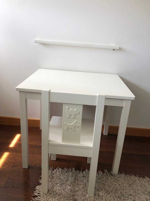 Mesa e cadeira criança IKEA