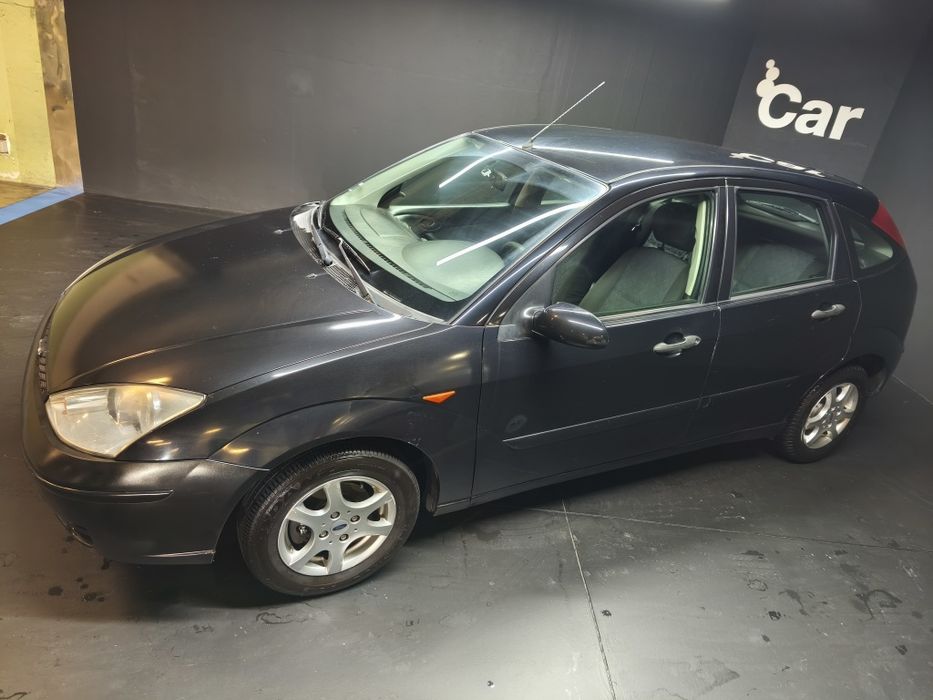 Ford Focus - 1.4 - Gasolina