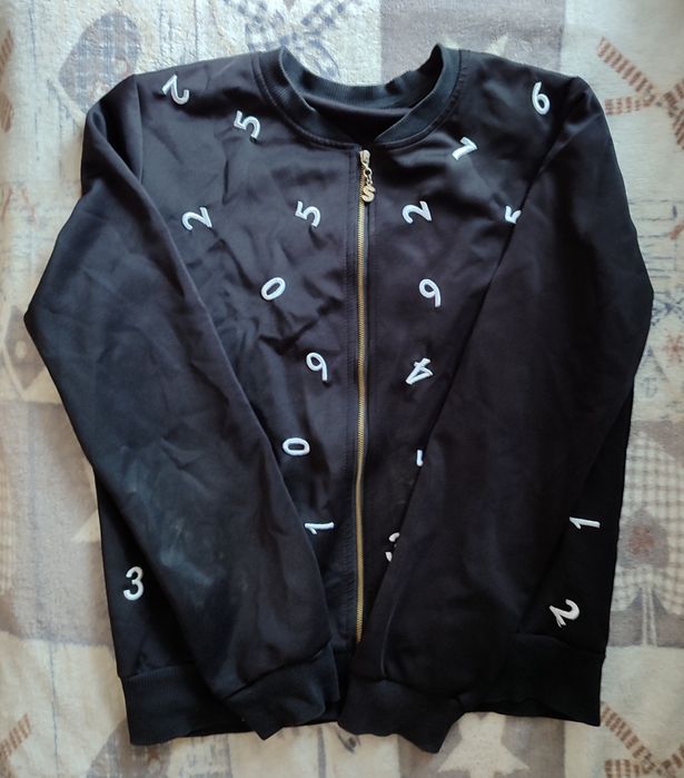 Bluza zapinana na zamek