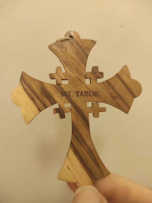 Krzyż drewniany z góry Tabor - pamiątka z Ziemi Świętej