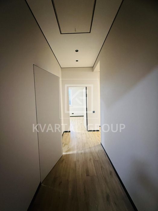 Будинок з ремонтом без меблів Дмитрівка ЦЕНТР