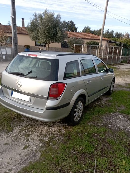 Venda de Opel Astra  a gasolina ano 2005