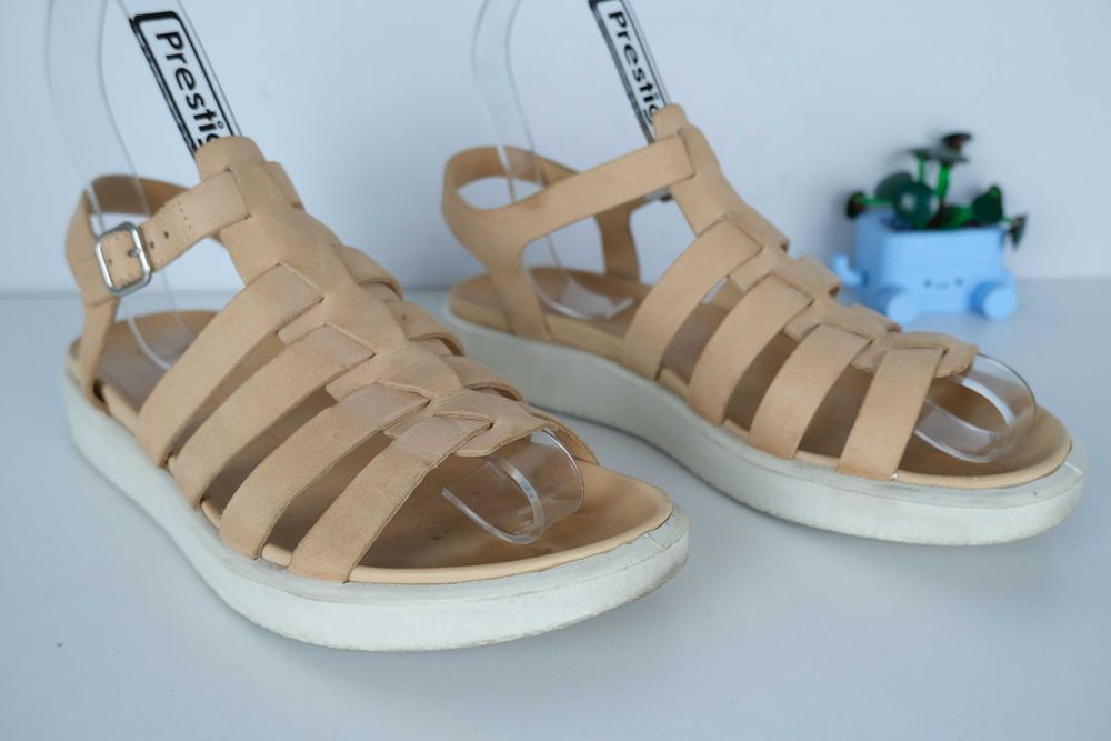 Ecco dansih design skóra r 39