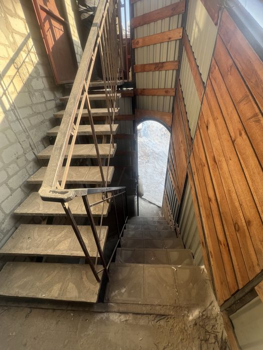 Продам квартиру в центрі міста з окремим входом