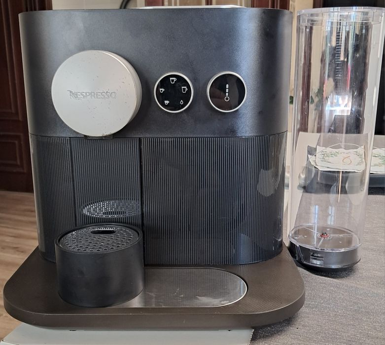 Nespresso Expert C80