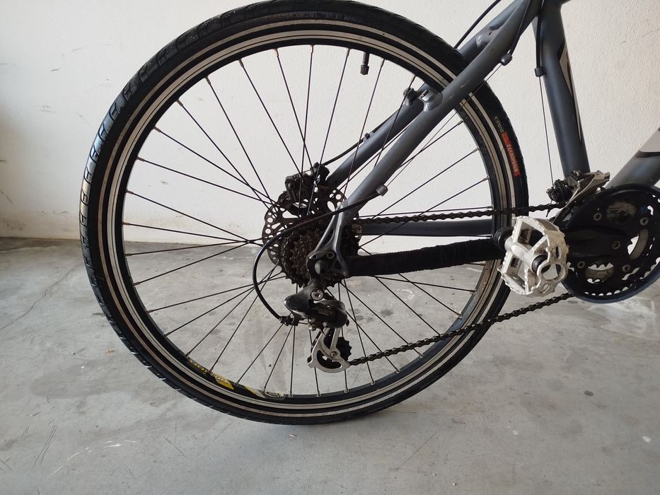 Bicicleta em alumínio