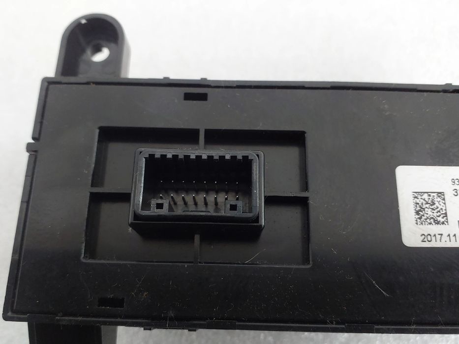 Comando / botão / interruptor multifunções HYUNDAI Kauai (OS)