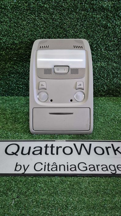 Plafonier Audi A4 B8 A5 Q5 original 8T0947135B cinza claro/beje excelente estado