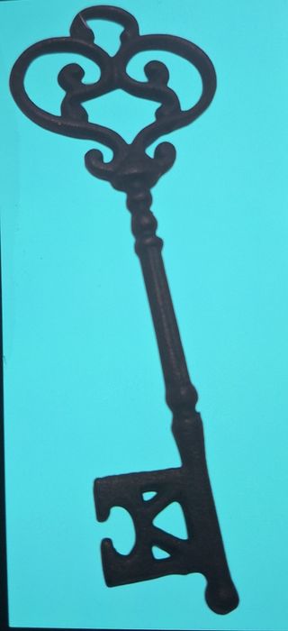 Продам ключ кований магічний.