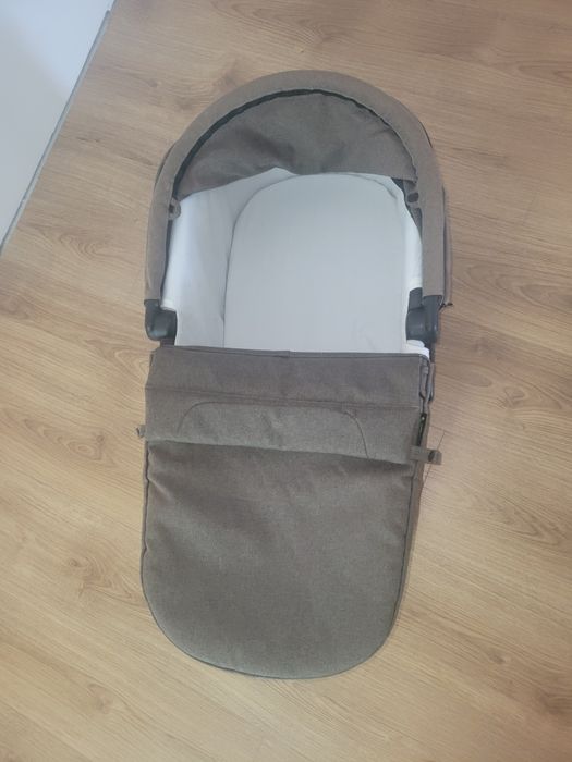 Gondola do wózka  Baby Jogger Summit X3