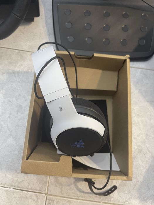 Volante G923 Trueforce para PS4/PS5/PC