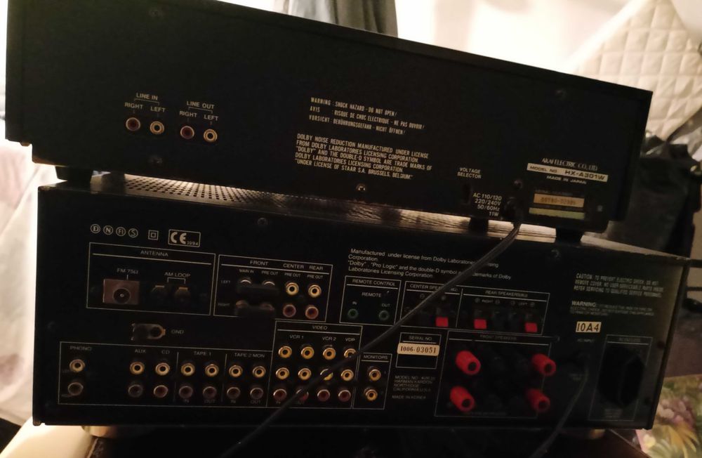 zestaw nagłośnieniowy, AKAI, HARMAN/kardon AVR25, dwie kolumny.