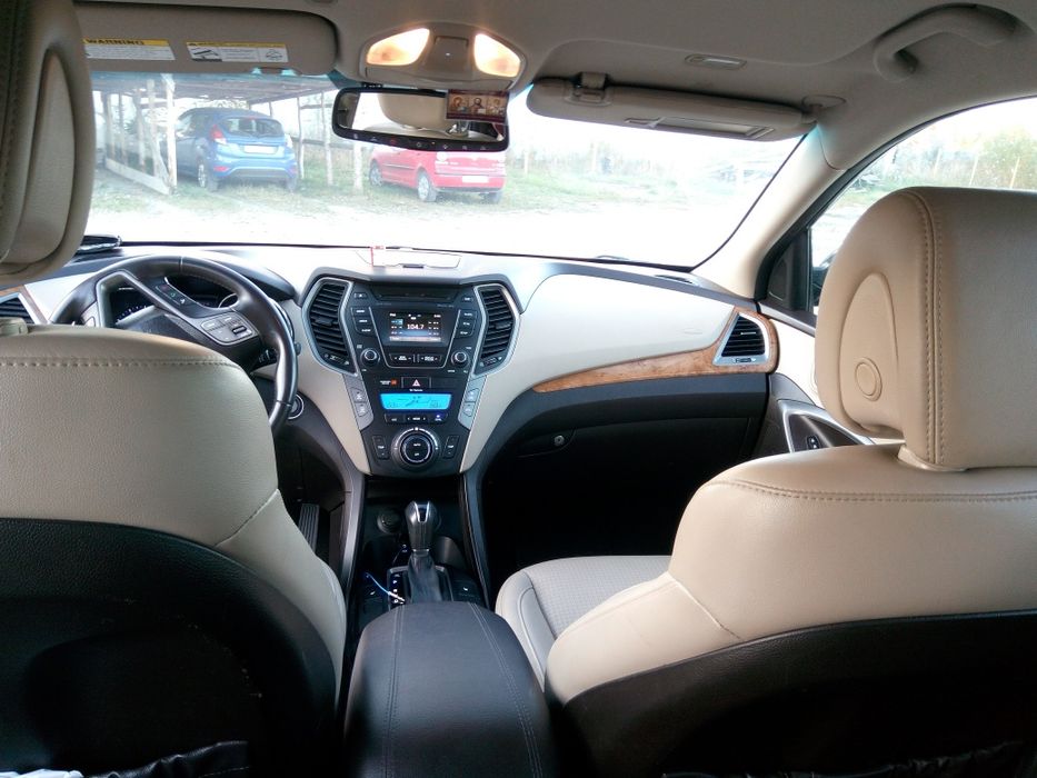 Шикарний автомобіль, один і єдиний власник в Україні!