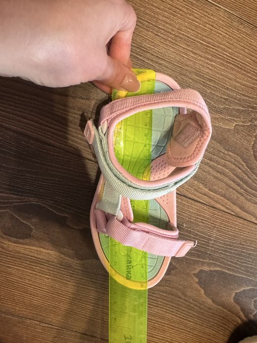 Літнє взуття 31 32 35 босоніжки, crocs , steve madden