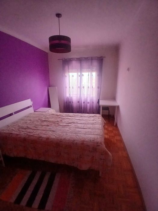 Quarto em apartamento t2 Vila do Conde