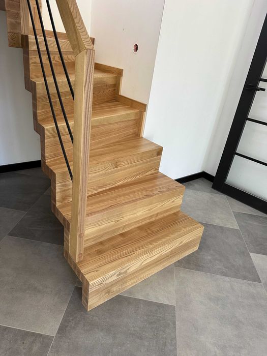 Schody DYWANOWE samonośne WARSZAWA i okolice