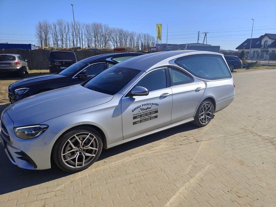 Karawan pogrzebowy stan idealny pakiet Amg