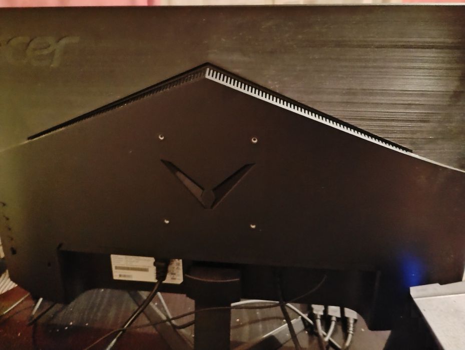 Monitor Acer nitro QG1 ipsfhd 180hz