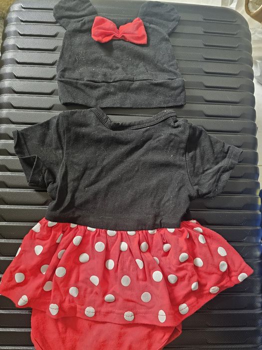 Mascara de minie para bebé