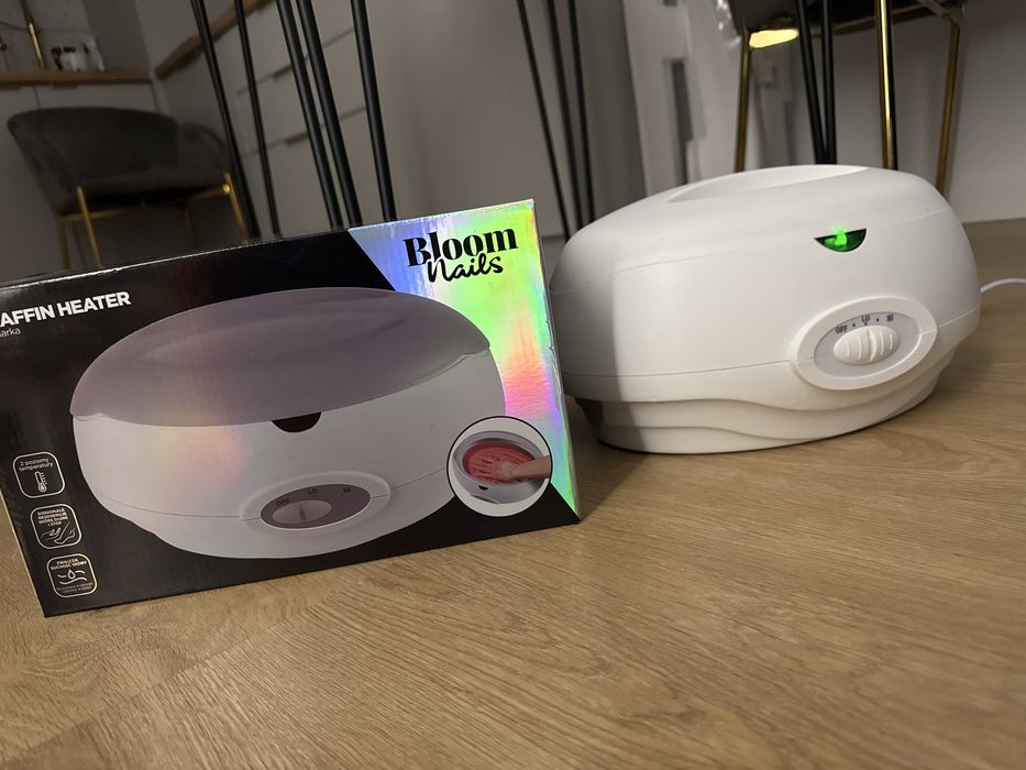 Bloom Nails Paraffin Heater