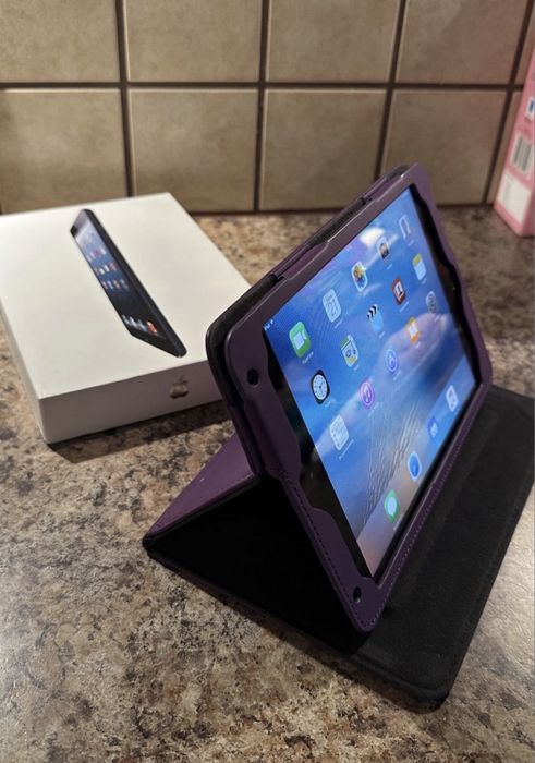 Tablet iPad Apple - super stan