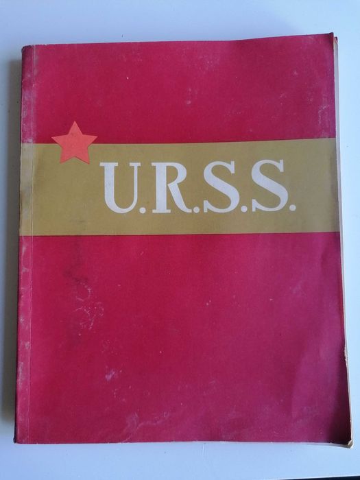 Livro muito antigo da URSS