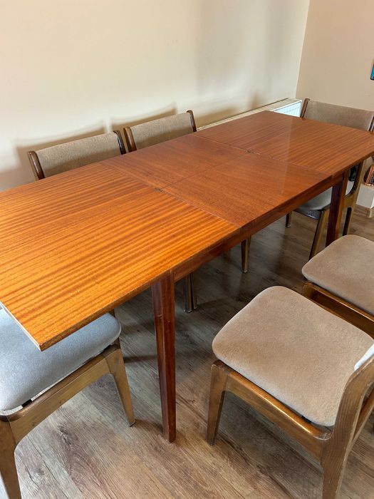 Stół + krzesła 6 szt. (PRL)