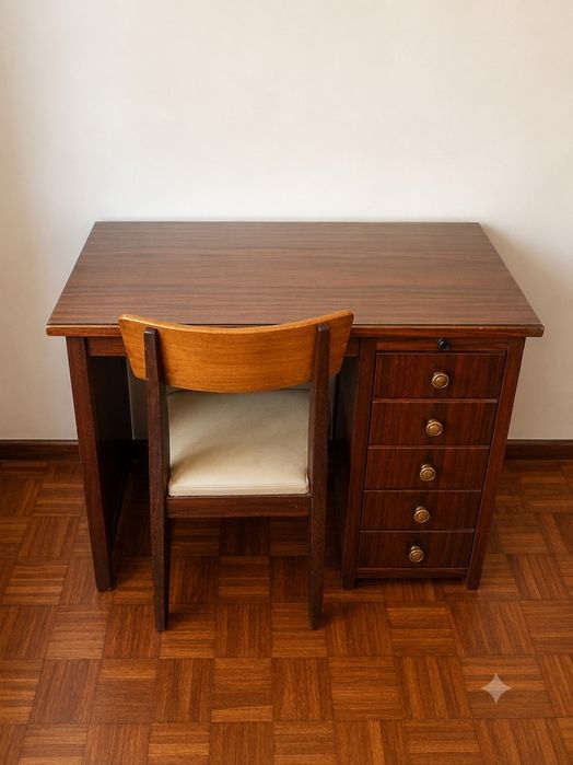 Secretária Vintage Anos 50/60 em Madeira Maciça + Cadeira – Conjunto Completo