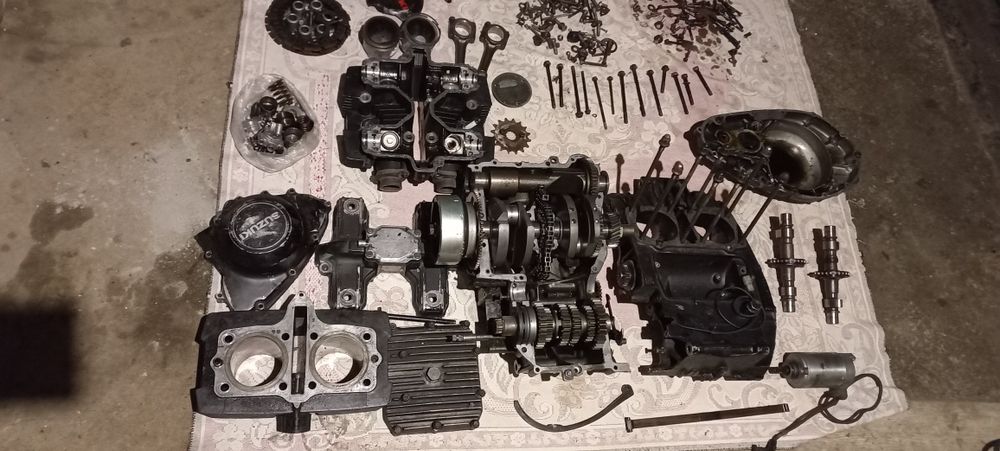 Продам двигатель как есть от сузуки GS 500