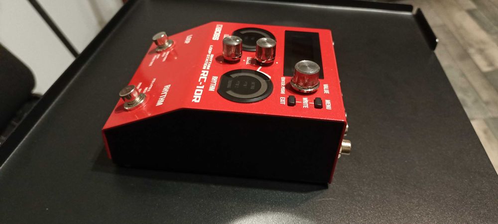 Boss RC-10R Rhythm Loop Station + dedykowany switch FS-6 ,stan sklep.