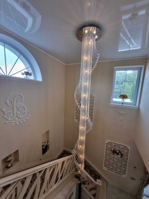 Елітний будинок з власним озером і басейном Козин  . Без комісії