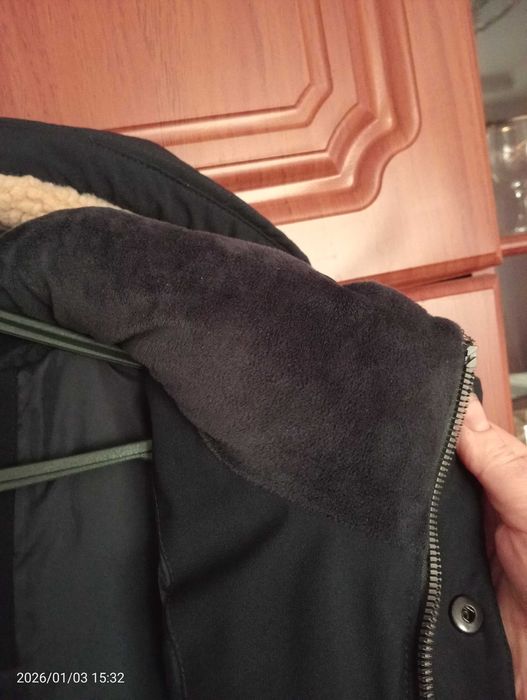 зимова куртка 52 розмір для чоловіка