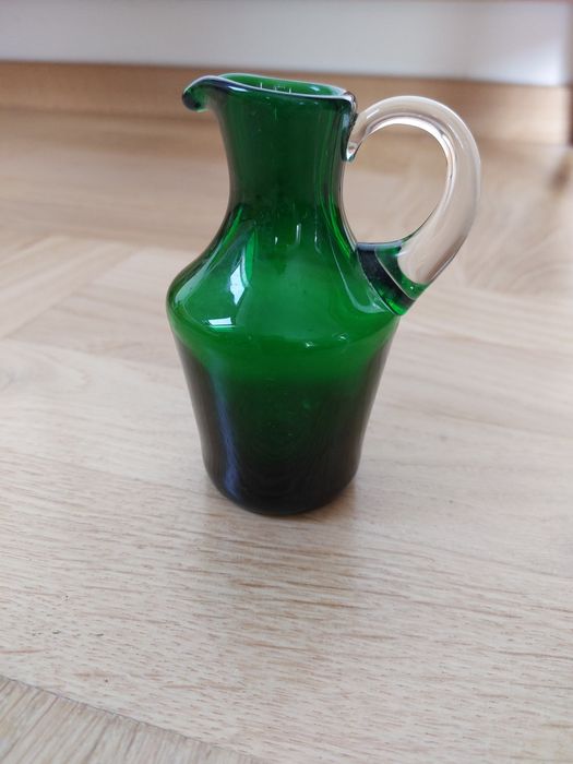 Dzbanek zielone szklo prl
