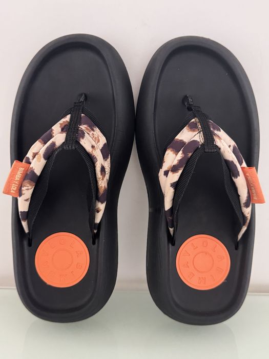 Продам шльопанці бу у гарному стані