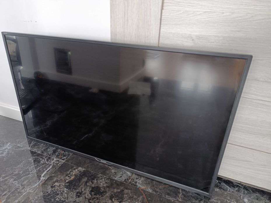 TV Samsung ue40EH5000W oraz Sharp model LC-40CFE6242E  - cena za 2 szt