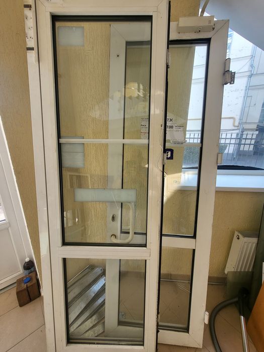 Продам металопластикові двері