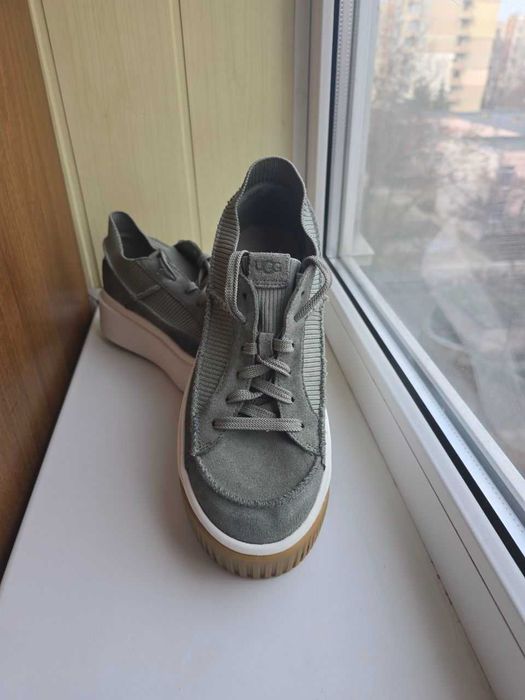 Оригінальні Кросівки UGG 40.5-41р