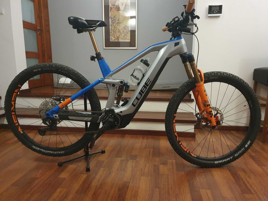 CUBE Stereo Hybrid 140 HPC ACTION TEAM 29 L 20 625