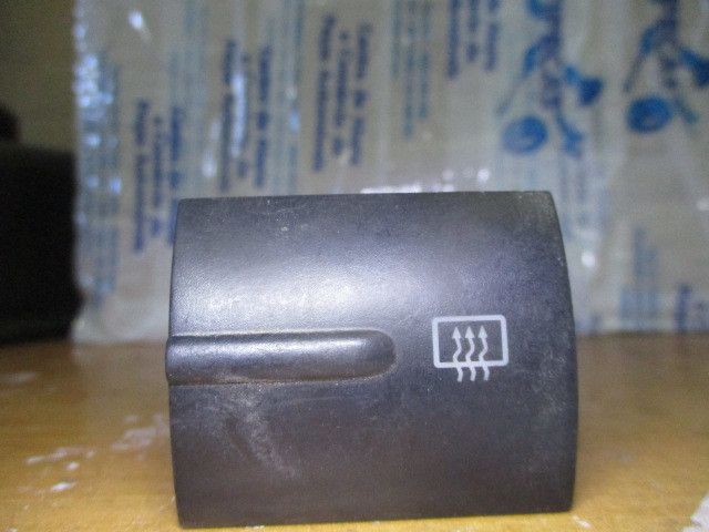 Botão / interruptor desembaciador vidro trás SEAT Leon (1M1)