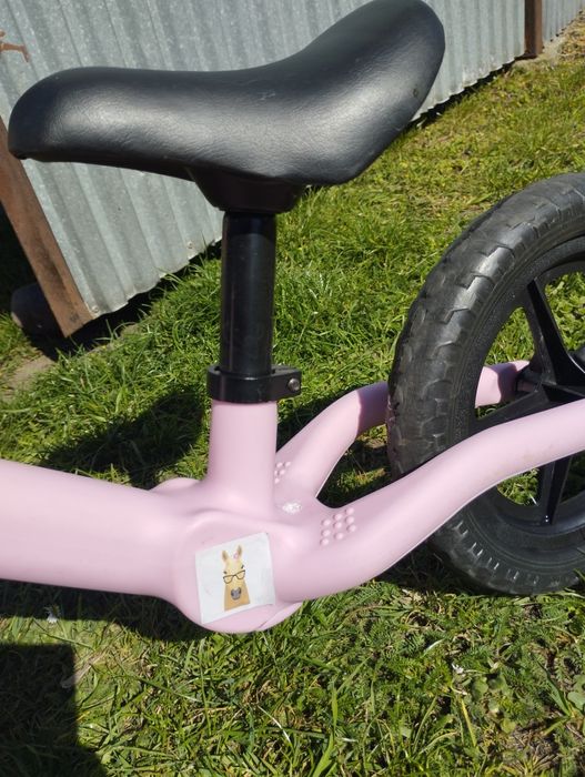 Rowerek biegowy dla dziewczynki