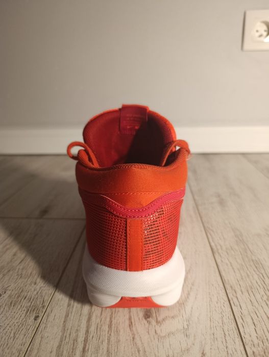 Buty LeBron Witness VIII