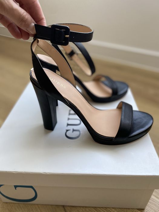 Sndały Guess r 39