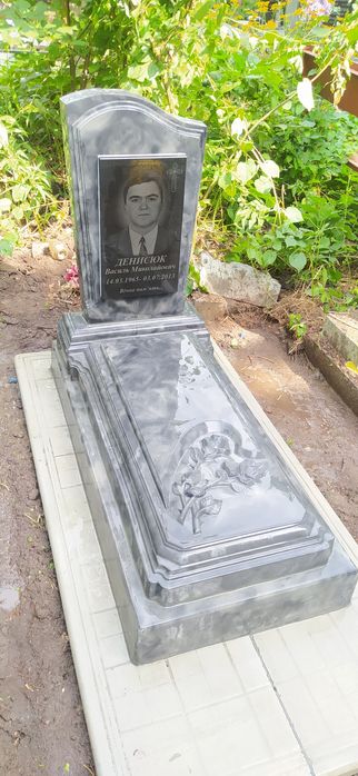 Пам'ятник одинарний