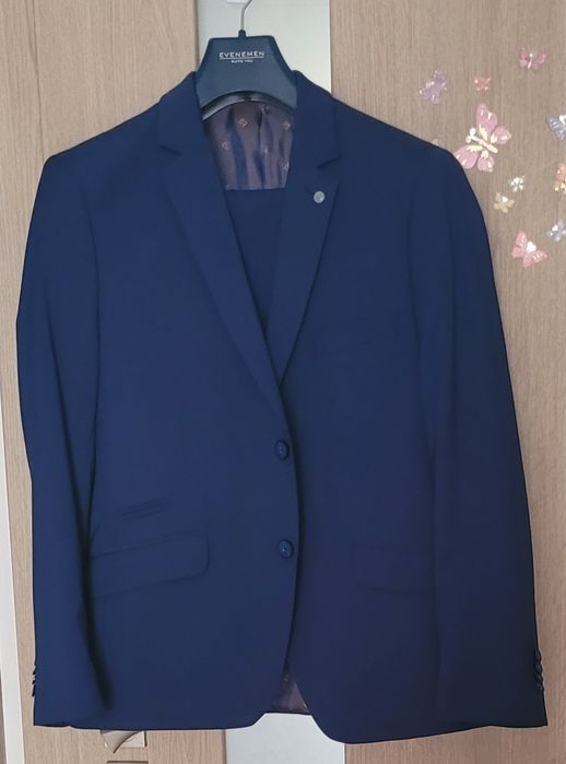 Garnitur ze spodniami  + Mucha Męski firma Evenemen